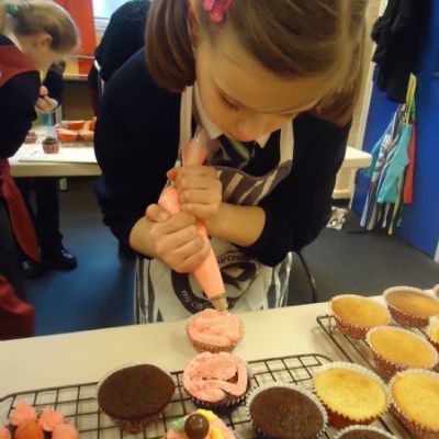 Red Nose cake baking